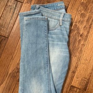 American Eagle woman’s super stretch jegging